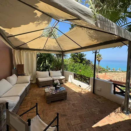 La Genziana Parco Bordila Tropea Semesterbostad *